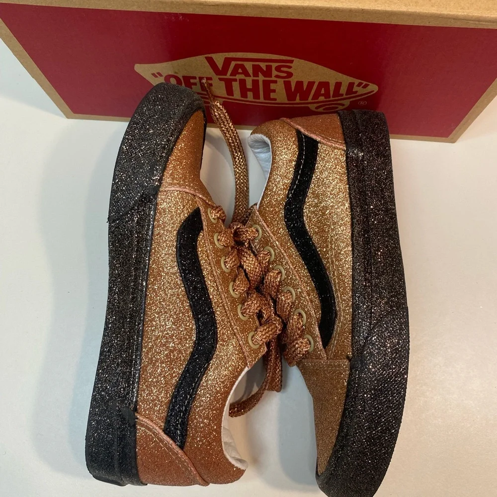 🔥 VANS OLD SKOOL OFF THE WALL LOW TOP SKATE GOLD & BLACK GLITTER KIDS SIZE 1 - Picture 8 of 8